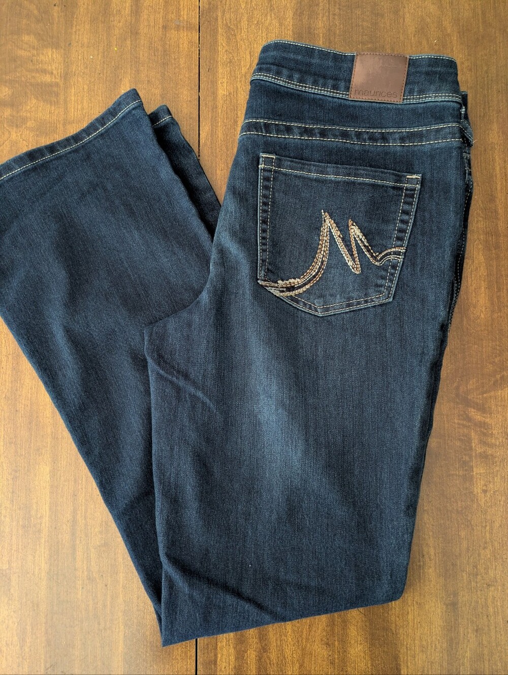 Maurices Size 10 stretchy Bootcut Jeans